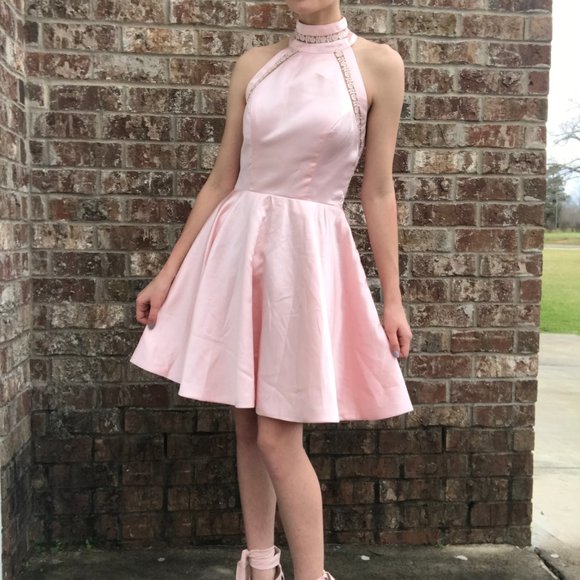 New Pink Satin Short Prom Dress With Lace Detail - Picture 1 of 2